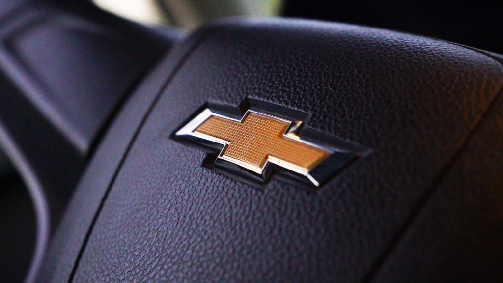 esse-compacto-da-chevrolet-virou-febre-entre-estudantes-e-entregadores