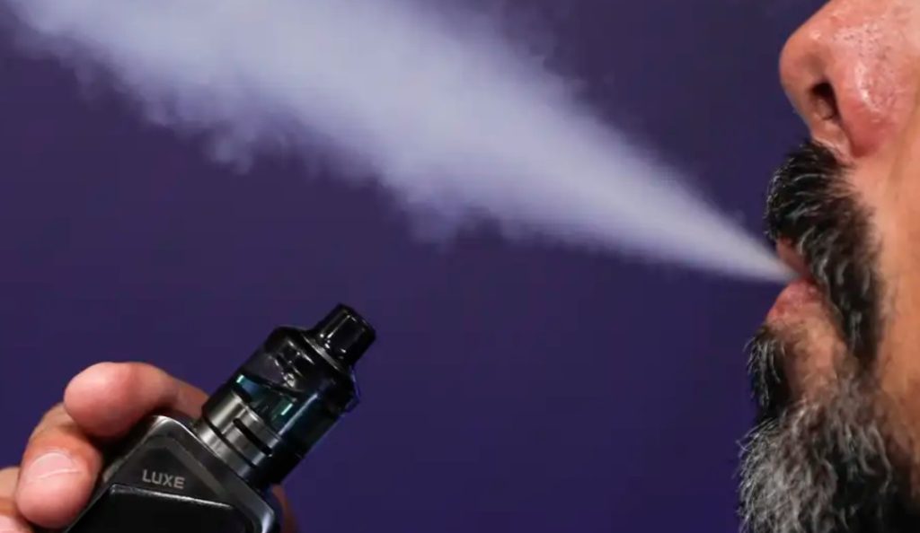 uso-de-cigarro-eletronico-cresce-24%-no-brasil,-aponta-estudo-do-inca