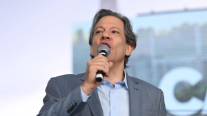 governo-defende-taxar-bets,-bancos-e-bilionarios-apos-derrota-do-iof