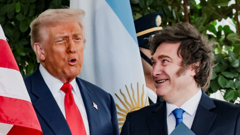 trump-diz-que-esta-apoiando-milei-para-reeleicao-na-argentina