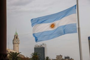 argentina:-inflacao-sobe-2,1%-na-taxa-mensal;-desacelera-a-31,8%-na-anual-em-setembro
