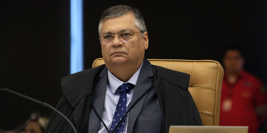 dino-pede-explicacao-ao-legislativo-e-executivo-sobre-desvios-no-dnocs