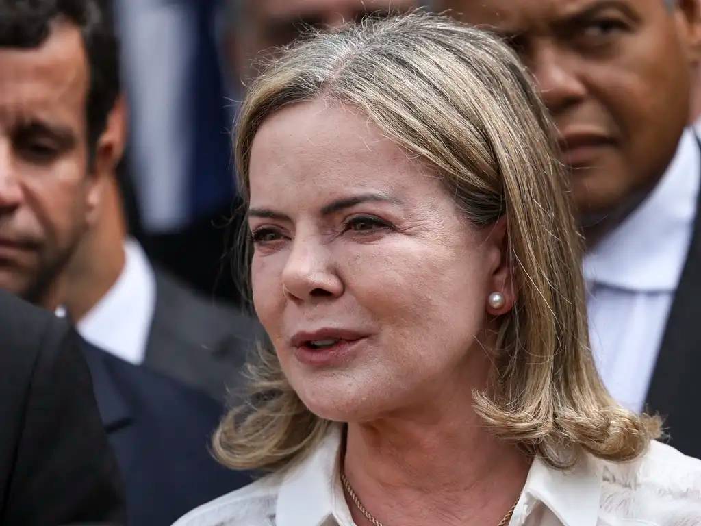 gleisi-critica-antecipacao-de-dividendos:-“manobra-indecente-para-fugir-de-impostos”