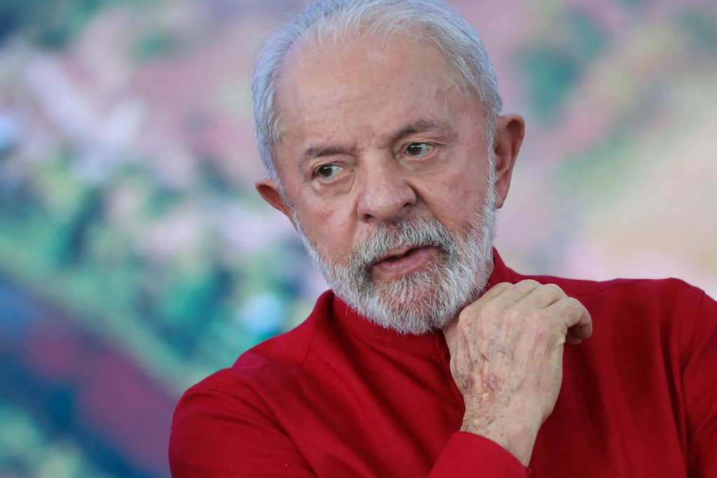 lula-diz-que-decidira-sobre-candidatura-a-reeleicao-somente-em-marco