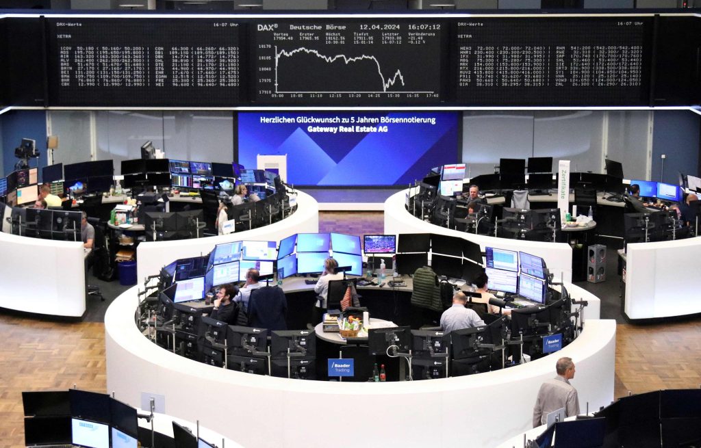 bolsas-da-europa-fecham-sem-direcao,-de-olho-em-dados-divergentes,-lagarde-e-guerra