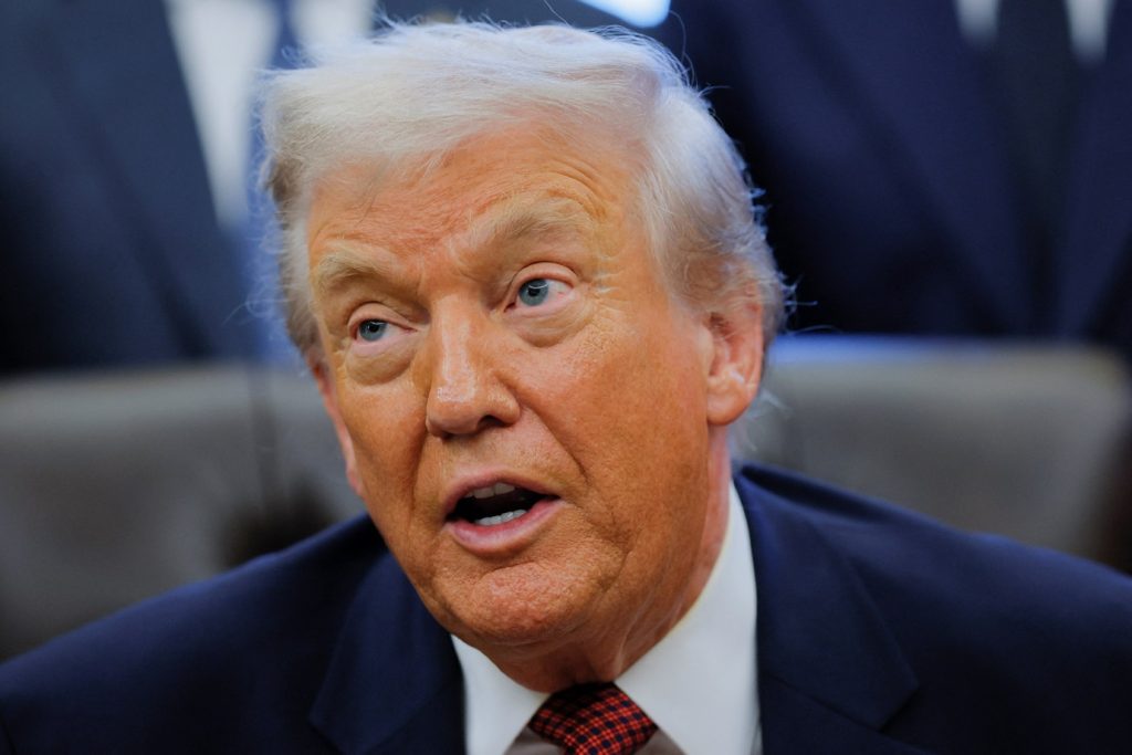 trump-reduz-metas-de-economia-de-combustivel-nos-carros-americanos
