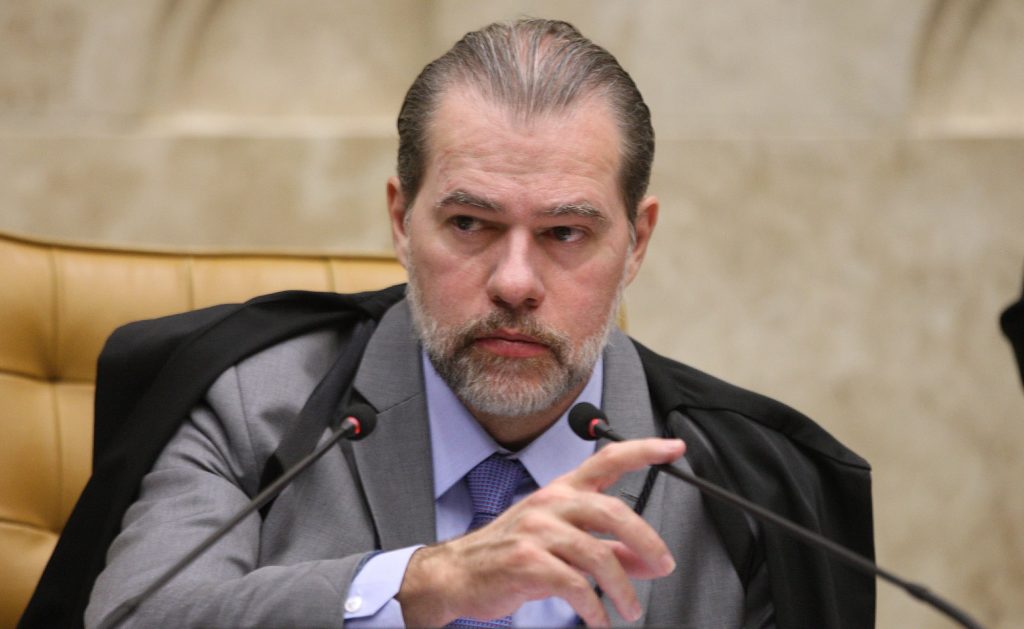toffoli-determina-que-caso-do-banco-master-fique-no-stf-ate-definicao-de-competencia