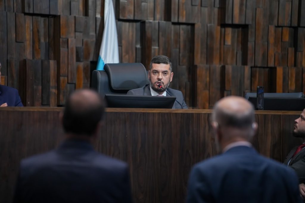 pf-encontra-mais-de-r$-90-mil-em-dinheiro-vivo-no-carro-de-rodrigo-bacellar