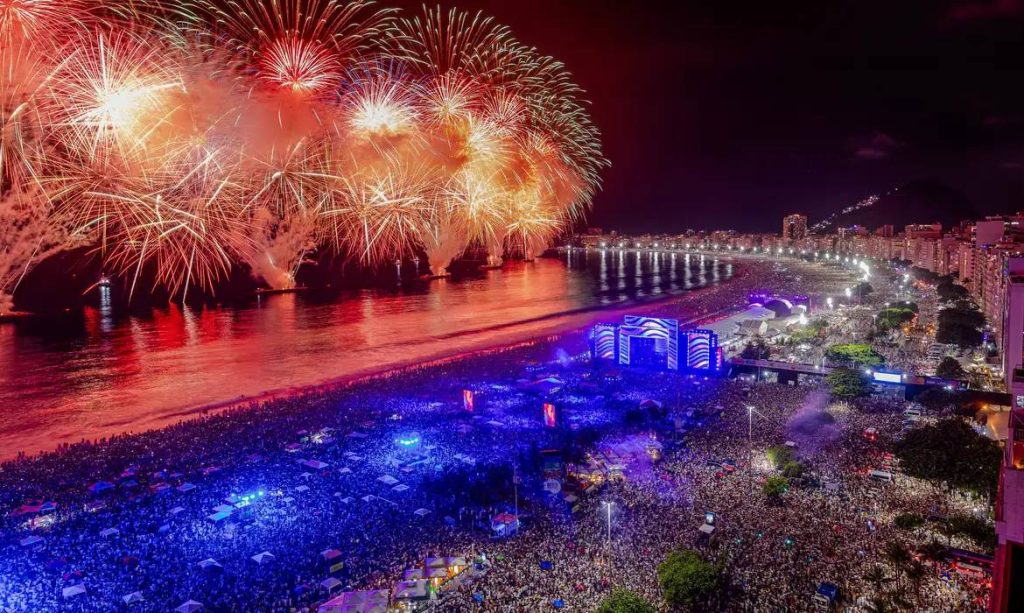 reveillon-de-copacabana-tera-shows-de-gilberto-gil-e-ney-matogrosso