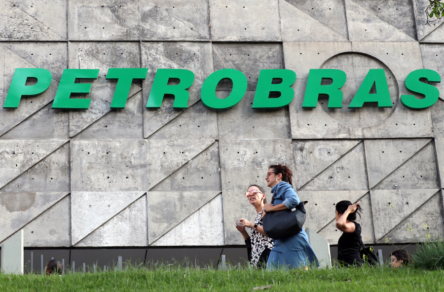 petrobras-desembolsara-r$-6,97-bilhoes-para-elevar-fatia-nos-campos-de-mero-e-atapu
